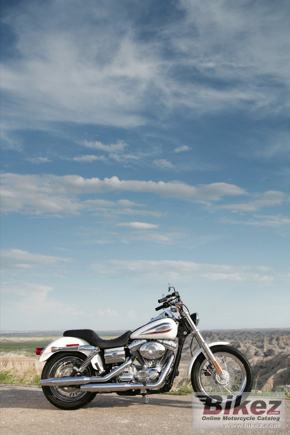 2006 Harley-Davidson FXDI Dyna Super Glide photo